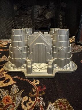 Nordic Ware Silver Castle Cake Pan